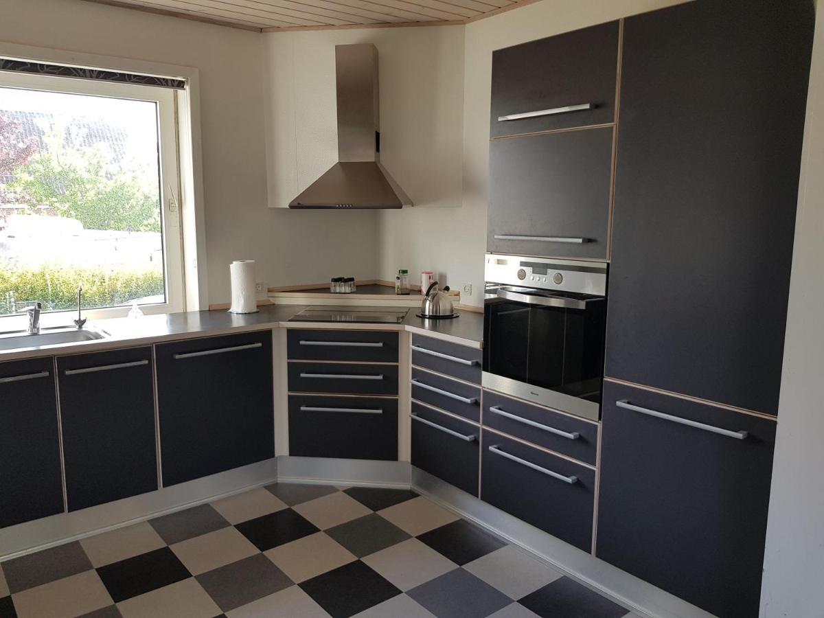 Вилла Hus Til Stor Familie Bredebro Экстерьер фото