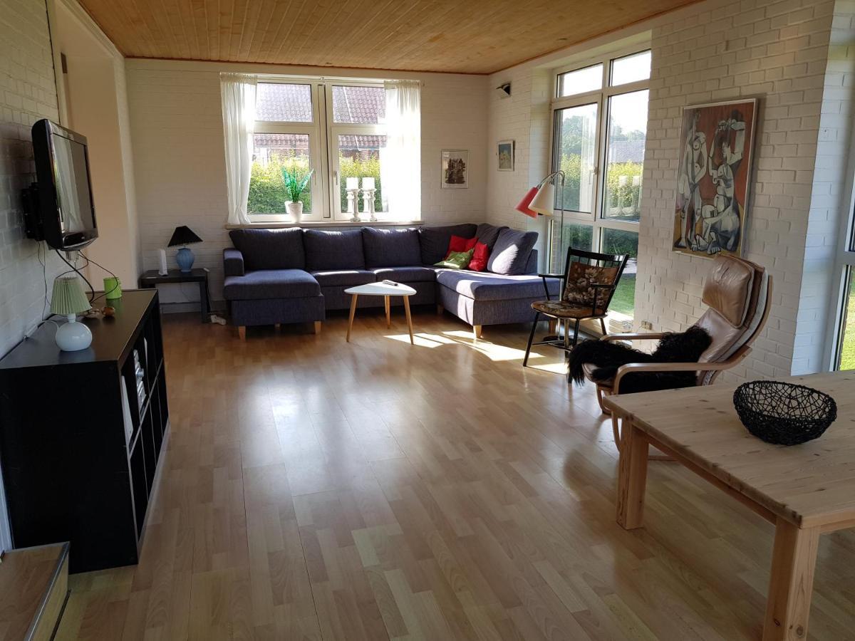 Вилла Hus Til Stor Familie Bredebro Экстерьер фото